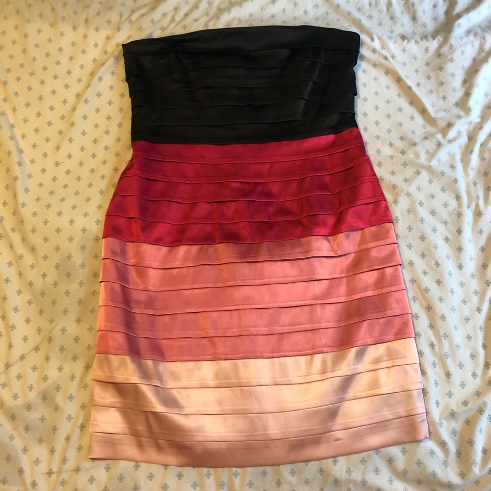 Le Chateau Strapless Color Block Midi Dress